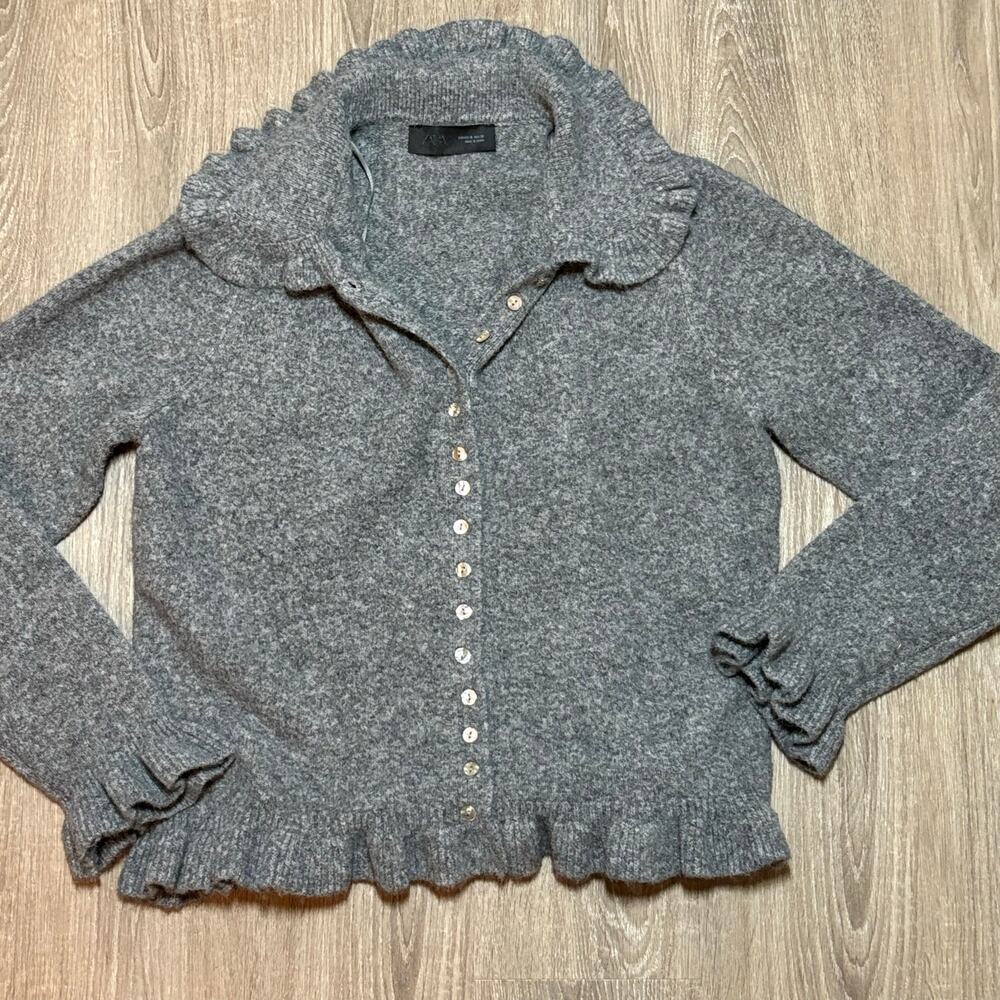 Zara Viral Ruffled Knit Cardigan with Wool in Medium Grey Melange - Size M
